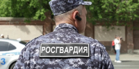 В Москве росгвардейцы задержали пациента, угрожавшего врачу ножом - Комсомольская Правда