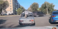 В Волгограде юный водитель «шестерки» заплатит штраф за пассажира на крыше - Комсомольская правда