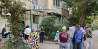 «Мы не оставим жителей один на один с бедой»: сенатор Вадим Деньгин о провале работы УК в доме на Рождественского, 11 - ЛДПР