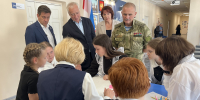 Губернатор Владимир Мазур проверил качество ремонта в Тогурской школе - Администрация Томской области
