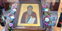 Архипастырь совершил вечернее богослужение с чтением акафиста - Алтайская митрополия