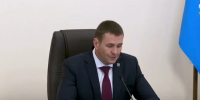 Дмитрий Демешин поручил усилить безопасность школьных перевозок после ЧП с опрокинутым автобусом - КП Хабаровск