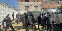 Владимирские силовики отрепетировали подавление бунта заключенных - Zebra-TV.Ru