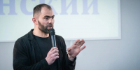 «Субординация должна быть»: олимпийский чемпион Рахим Чахкиев подрался с бойцом ММА из-за удушающего приема - Комсомольская правда