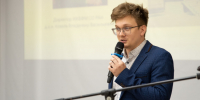 Александр Аксёненко поддержал проект "КЛАССный учёный" - Справедливая Россия