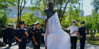 В Астрахани открыли памятник выдающемуся флотоводцу Фёдору Ушакову - Астрахань 24