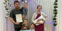 В семье костромичей родился восьмой ребенок - Газета Нейские вести