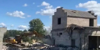 В Терпилицах снесли заброшенную скотобойню. Год назад там погибли шестиклассницы - 47 новостей