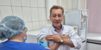 Главный врач Абаканской больницы: Вакцинация — это самый надёжный способ уберечь себя и своих близких от тяжёлых форм заболевания - Минздрав Республики Хакасия