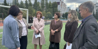 Депутаты гордумы оценили состояние школьных стадионов краевой столицы - Барнаульская городская Дума