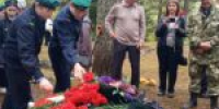 В Лесогорском с воинскими почестями перезахоронили останки 33 бойцов 115-й стрелковой дивизии - Выборгская Епархия