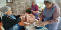 Семья из Сазоново передала на фронт 20 кг сала - Комсомольская правда