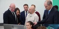 Дмитрий Чернышенко посетил образовательное пространство «Школа 21» в УрФУ - Министерство образования