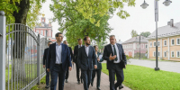 Присвоение Торопцу почетного звания «Земля воинской доблести», ремонт здания начальной школы и городского стадиона, строительство новой больницы: поручения по итогам поездки Виталия Королева и Игоря Щеголева в Торопецкий округ - Администрация района