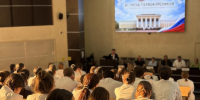 В Ставрополе первокурсники медуниверситета пообщались с полицейскими - Вечерний Ставрополь
