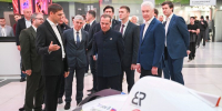 Медведев и Собянин открыли в "Сколкове" кластер медиатехнологий - M24.Ru