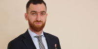 Темирлан Абуталимов поздравил дагестанцев с Днём единства народов республики - Министерство по национальной политике и делам религий
