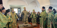 В день памяти преподобного Феодосия Тотемского в Спасо-Суморином монастыре состоялось соборное архиерейское богослужение - Вологодская епархия