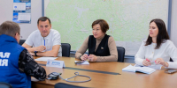 Глава Кольского округа Александр Лихолат: Вместе с сенатором Российской Федерации Ларисой Кругловой провёл традиционный приём граждан. - Кольский район