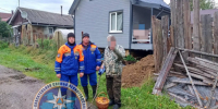 После двух дней в лесу под Приозерском пенсионера домой проводили спасатели - 47 новостей