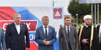 «Мы вместе»: из Ядринского округа в зону СВО отправилась 95-ая партия гуманитарного груза и спецтехники - Единая Россия