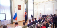 Илья Середюк вручил дипломы выпускникам программы «СВОи Герои. КуZбасс» - Топкинский округ