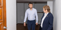 В Екатеринбурге депутаты помогли жильцам обустроить «бомбоубежище» на 250 человек - УралПолит.Ru