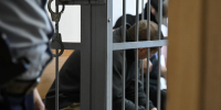 В Петербурге иностранец пытался откупиться от депортации за 20 тысяч рублей - Комсомольская правда