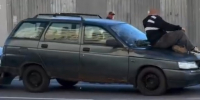 За видео с поездкой на капоте накажут сразу двух костромичей - K1News.Ru