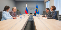 Губернатор Андрей Чибис и известный врач Андрей Продеус обсудили запуск регионального стандарта здорового питания для детей, будущих и кормящих мам - Министерство информационной политики