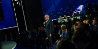 Дмитрий Артюхов выступил на главной пленарной сессии TNF-2026 - Администрация ЯНАО