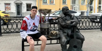 Защитник чемпионского «Локо» нашел клуб в ВХЛ - YarNews.Ru