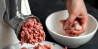 В Красноярске «Емельяновские вкусняшки» оштрафовали за отсутствие в фарше свиного жира и пищевых добавок - ИА Запад24