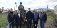 В Милькове состоялось открытие монумента участникам СВО - Полуостров Камчатка