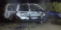 Огонь превратил в груду металла Subaru Forester в Троицком - CitySakh.Ru