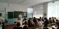 Преподаватель Медногорского филиала Оренбургского областного медицинского колледжа Анна Трофимова посетила Среднюю общеобразовательную школу № 2 г. Медногорска - ООМК