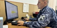 Житель Ненецкого автономного округа передал охотничье ружье «Сайга» для нужд СВО, находясь в Астрахани - Росгвардия