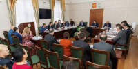 Правительство КЧР одобрило меры поддержки агробизнеса и расселения непригодного жилья - Русское радио КЧР