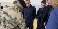 В школах Алтайского края сотрудниками Управления Росгвардии по Алтайскому краю проведены уроки патриотичного воспитания - Росгвардия
