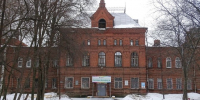 Гостиницу и музей решили открыть в старинном здании «Красной больницы» в Воткинске - Сусанин