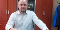 ​УГОЛ ЗРЕНИЯ. Василий Жуков: «Они своими большими синими плакатами нам всем показывают, за кого голосовать… не надо!» - 2Goroda.Ru
