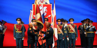 В Новосибирской области вручён личный штандарт командующему Сибирским округом Росгвардии - Правительство Новосибирской области