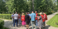 Коммунисты Балашихи провели акцию «Красные в городе»: прямое общение с жителями и сбор наказов - КПРФ