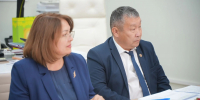 Глава Якутска Дмитрий Садовников провёл рабочую встречу с министром труда и социального развития Якутии Еленой Волковой - Администрация г. Якутск