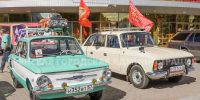 На площади Революции в Брянске выстроились ретроавтомобили - БрянскToday.Ru