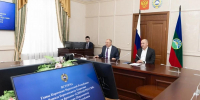 Глава КЧР Рашид Темрезов встретился с представителями фракций политических партий Парламента республики - Правительство Карачаево-Черкесской Республики