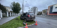 Две иномарки столкнулись на перекрестке в центре Ижевска - Комсомольская Правда