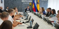 Планёрное совещание главы Новороссийска: демонтаж незаконных киосков, новые платные парковки и противогололедные запасы - Сетевое издание Официальный Новороссийск