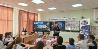 "Чайная экспедиция" во главе с руководителем МК РГО Ольгой Колпенских. Фото: МК РГО "Роза ветров" - Курганское отделение РГО