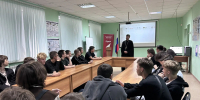 Настоятель храма Казанской иконы Божией Матери села Казинка встретился со студентами Валуйского индустриального техникума - Валуйская епархия